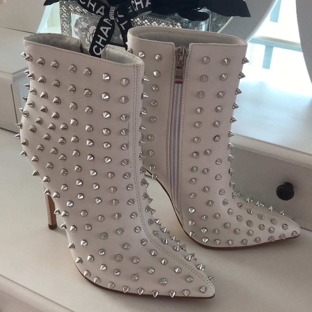 Studded White Heeled Boots